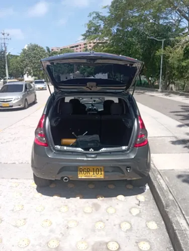 Renault Sandero 1.6 Gt Line