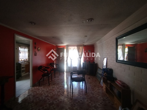 Casa En Venta De 4 Dorm. En Pasaje Cerrado, Puente Alto