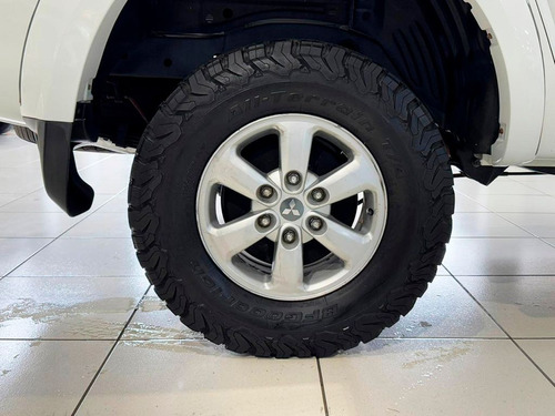 Mitsubishi L200 Triton 2.4 HLS 4X2 CD 16V