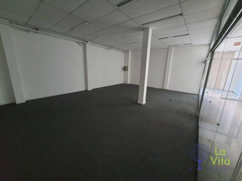 Ampla Loja Comercial Em Ponto Estratégico Na Cidade De Blumenau. - Lo0068