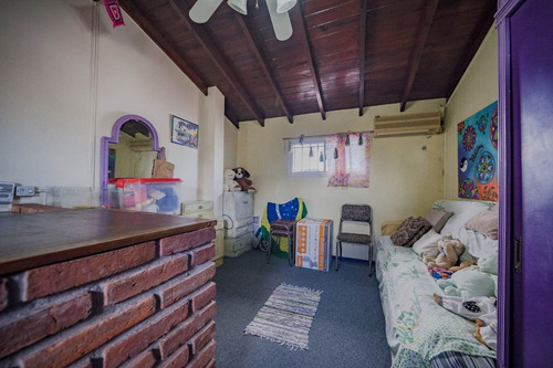 Casa Venta 4 Ambientes Olivos-permuta