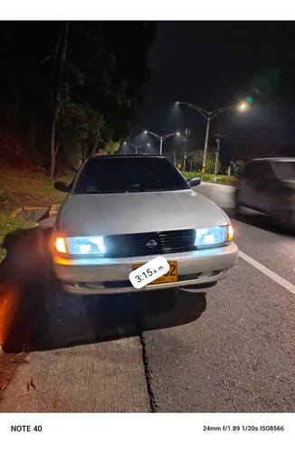 Nissan Sentra 1.6 B13 Std