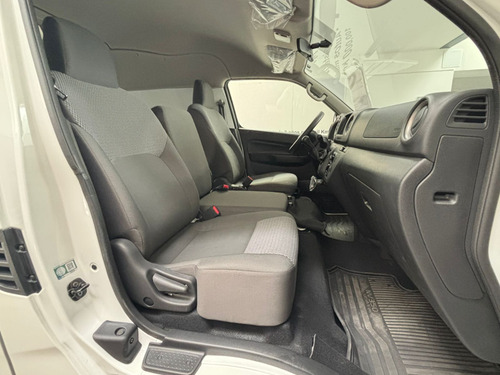 Nissan Urvan PANEL AMPLIA L4 2.5L STD