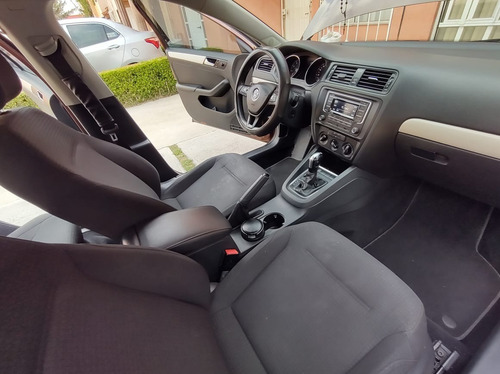 Imagen 9 de 14 de Volkswagen Jetta