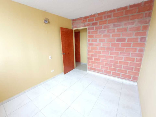 Imagen 17 de 21 de Apartamento En Alquiler En Urbanización Lechozal, Cagua.