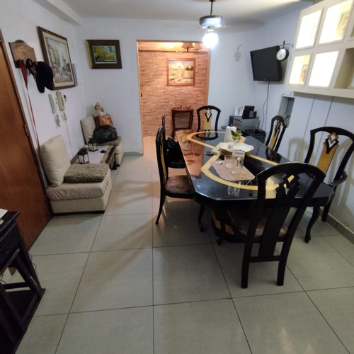 Vendo/alquilo Piso, Vivienda-escritorio Al Frente Calle Echevarriarza. 3dor, 2 Baños, 3/4 Cocheras Usd 282.000 Pocitos Nuevo