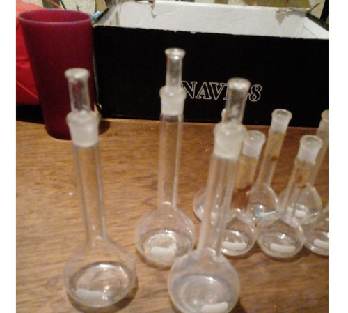 Matraz Volumetrico Pyrex 50ml Y 25ml Clase A (Usado)
