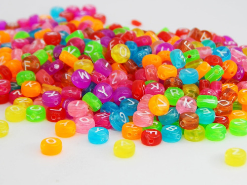 Imagen 2 de 3 de Separador Letra De Acrilico 6mm Bisutería Pulsera 200 Piezas