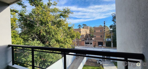 Venta Departamento 1 Dormitorio El Casco De Moreno Con Cochera