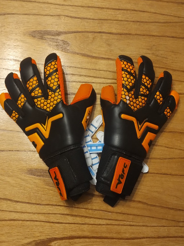 Guantes Arquero Niño Profesional Volk Moai Talle 4. Leer