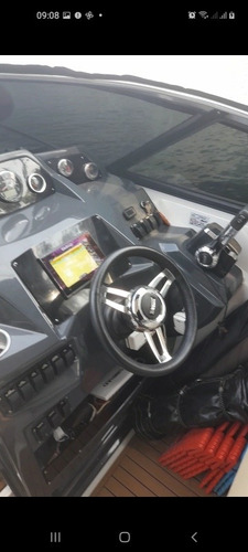 Lancha Ventura 300