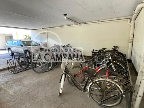 Amplio 131 Mts² 4d 3b 2 Estacionamientos 1 Bodega Piso 2°