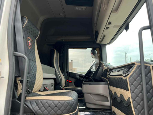 Imagem 9 de 12 de Caminhao Scania 450 A 6x2 2019 Impecável