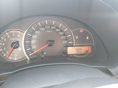 Robayna| Nissan March 1.6 Advance Media Tech 107cv 2019| Ne