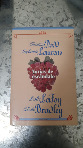 Christina Dodd  Y Otros / Novias De Escándalo