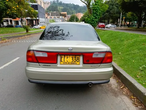 Mazda Allegro Automático Edición Especial