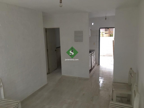 Venta Y Alquiler De Apartamento En Brio San Fernando, 2 Dormitorios, Baño, Cerca De Todo.- Ref: 168275