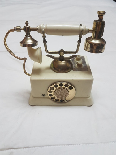 Radio Vintage Magic Telephone