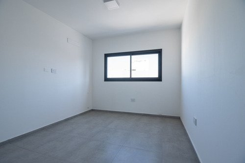 Imagen 19 de 29 de Venta Duplex Miradores De Manantiales 3dor 3 Baños