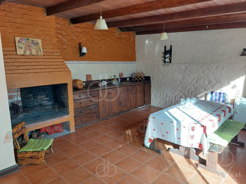 Imagen 5 de 19 de Casa Con Barbacoa Y 3 Dormitorios En Altos Del Pinar