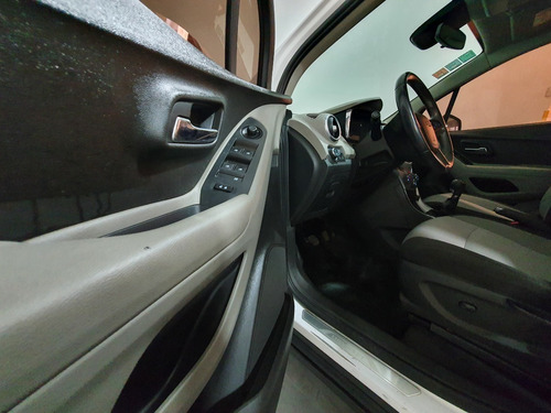 Imagen 14 de 18 de Chevrolet Tracker 1.8 Ltz Fwd Mt Usado Se Permuta