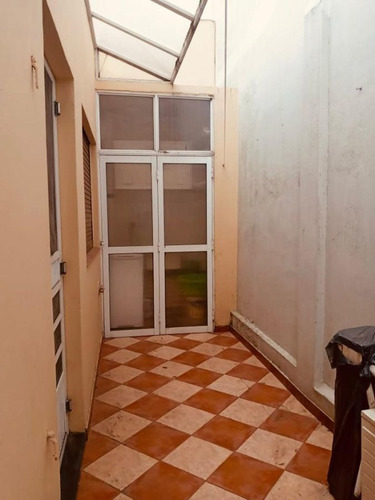Imagen 17 de 20 de Casa Tipo Ph En Venta De 3 Ambientes Completamente Reciclada En Banfield