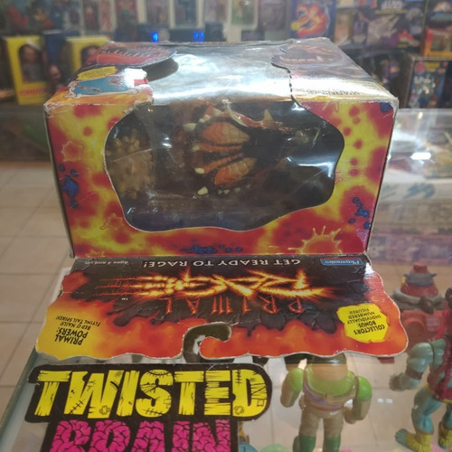 Primal Rage, Armadon Action Figura (Usado)