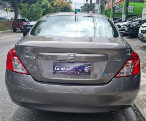 Imagem 6 de 8 de Nissan Versa 1.6 Sl