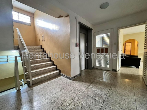 Apartamento En Venta En La Victoria, Aragua, Piso Bajo. Ljsa 25-16384
