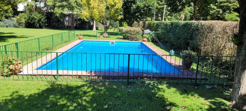 Venta Casa Cc San Carlos 250 M² Lote 880 M² 4 Dorm.