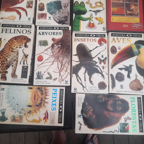 Imagem 3 de 7 de Fita Vhs Documentário Combo Com 26 Unidades Sem Mofo