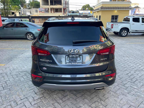 Imagen 5 de 15 de Hyundai Santa Fe Sport Americana