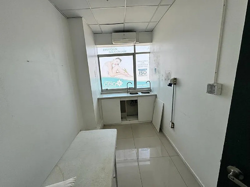 Oficina Libertad 140 M2 A Pasos Del Mall