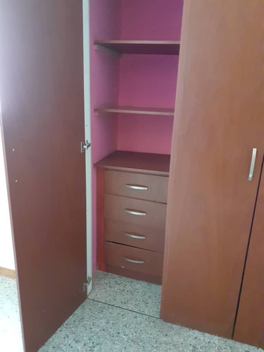 Imagen 10 de 17 de Av San Juan Vianney Resd Los Mangos Al Lado Delcolegio Fe Y Alegria Cod 135633 Vende Yackeline Tovar 04145831984