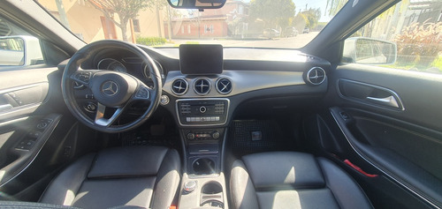 Mercedes-Benz Clase GLA 1.6 Gla200 Urban 156cv