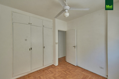 2 Amb En Venta Con Espacio Guardacoche Móvil