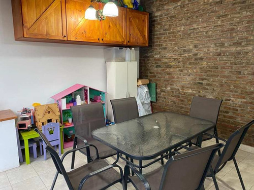 Imagen 9 de 14 de Excelente Duplex De 3 Ambientes En Venta - Castelar Sur