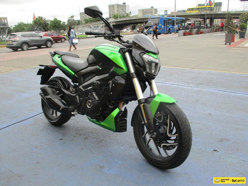 Moto Bajaj Dominar D 400