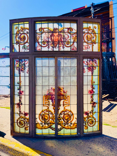 Vitral Antiguo El Mundo De La Pinotea (Usado)