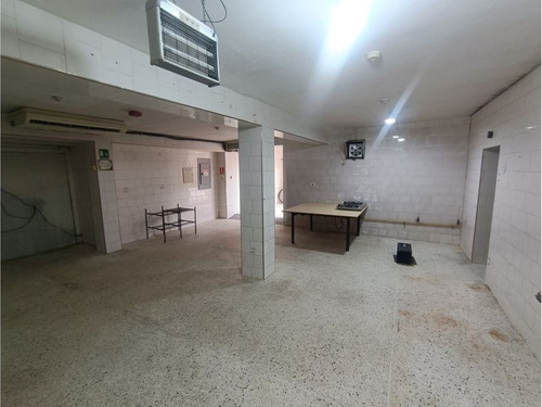 Imagen 10 de 28 de En Venta Edificio Comercial Morón.
