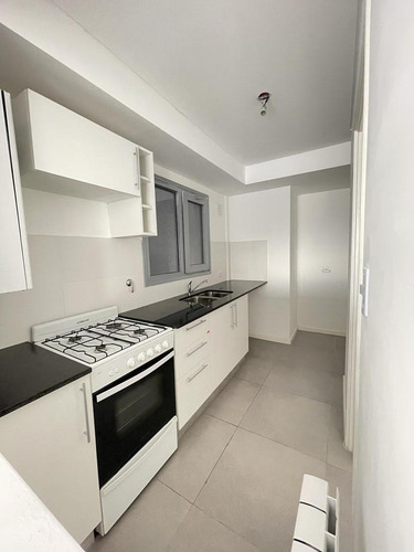 Imagen 4 de 30 de - 1 D 2 B - 53 Mts - Balcon - Quincho -