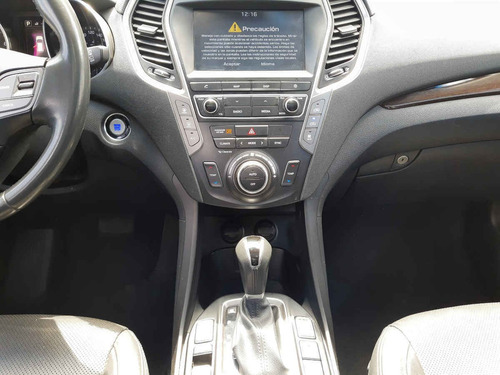 Imagen 14 de 15 de Hyundai Santa Fe 2018 5p Limited L4/2.0 Aut