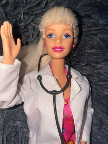 Muñeca Barbie Pediatra // Habla En Español - Mattel 1999 (Usado)