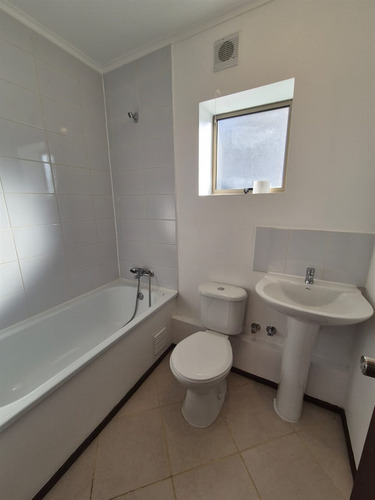 Casa En Arriendo De 4 Dorm. En Talca