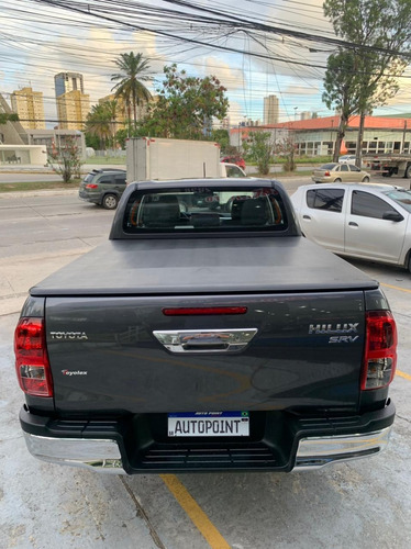 Toyota Hilux 2017 2.7 Srv Cab. Dupla 4x4 Flex Aut. 4p