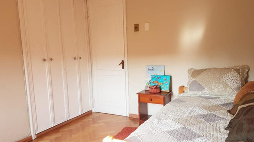 Acogedora Y Renovada Casa Cercana A Metro Castillo Velasco,