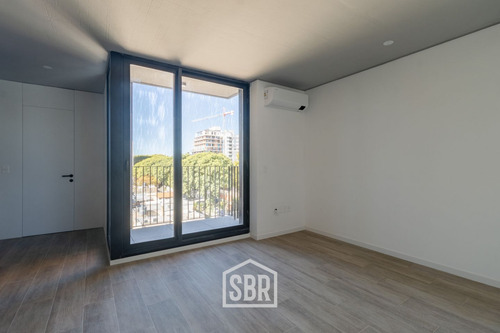 Venta Monoambiente A Estrenar Con Terraza Exclusiva. Próximo A La Rambla Del Golf Punta Carretas (ref: Sbs-118)
