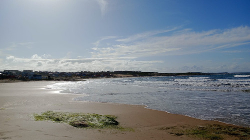 Cabaña En Punta Del Diablo Zona Bosque Ideal Para Parejas O Tres Personas , Cercada Y Muy Segura Entorno Natural , Cercano A Playa Grande