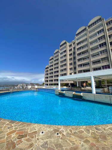 Hermoso Apartamento Con Vista Al Mar En Pampatar, La Caranta