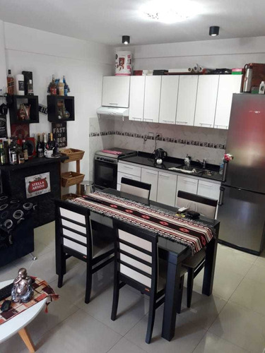 Imagen 3 de 6 de Hermoso Departamento 2 Amb Chilavert